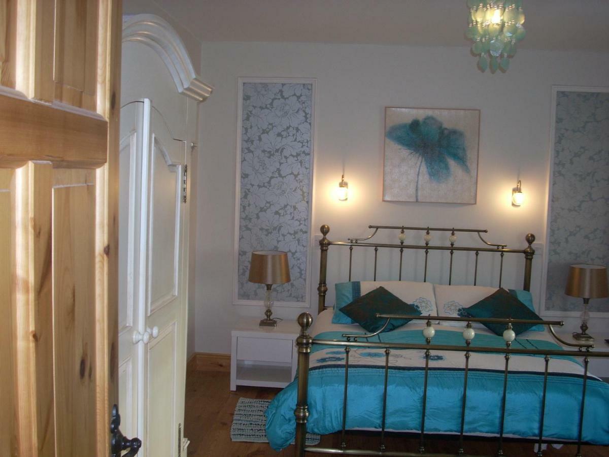 Golden Rose House Bed & Breakfast Knock  Exterior foto
